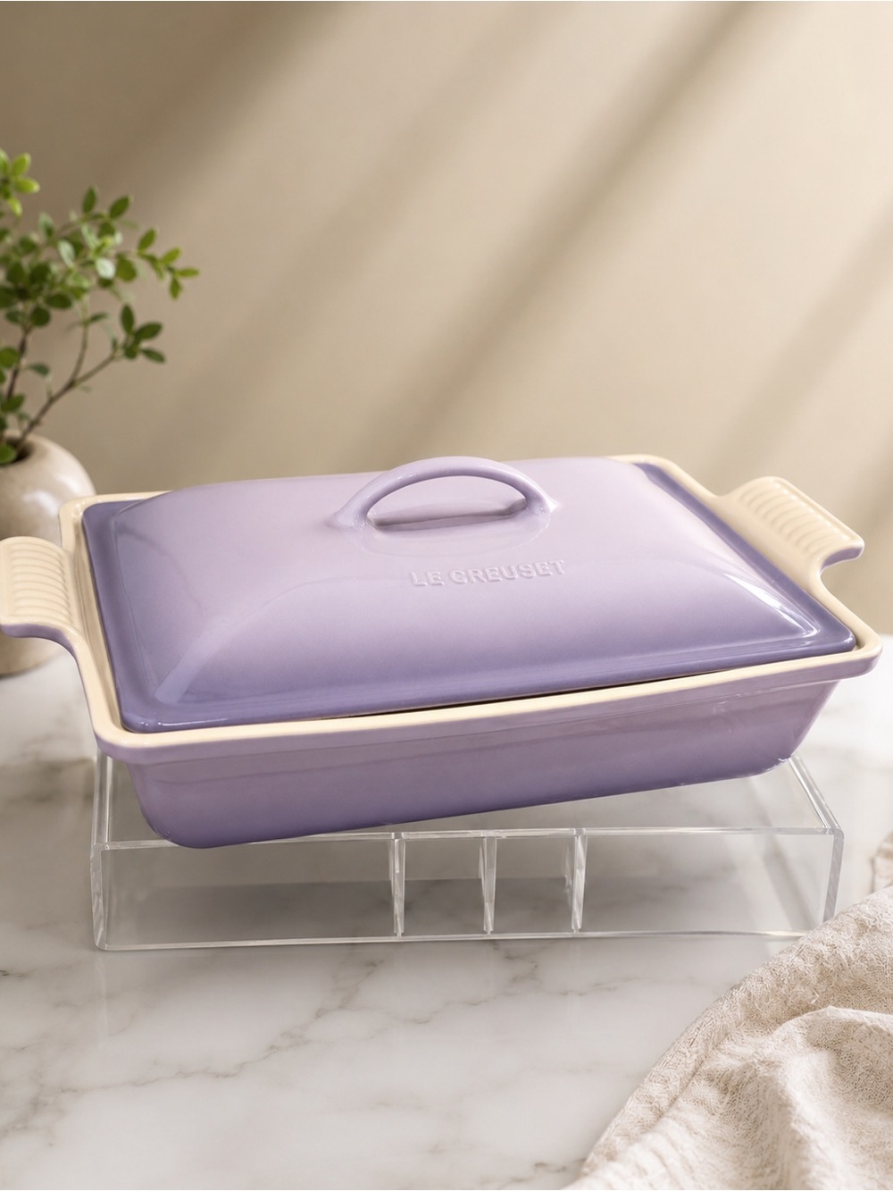 Le Creuset Heritage Ceramic Rectangular Covered 4QT Baking Dish- Bluebell Purple